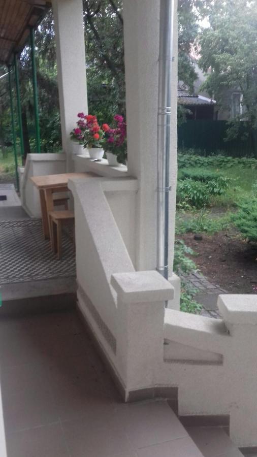 Gelena Гостьовий Двір Uzhhorod Luaran gambar