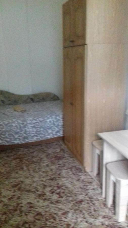 Gelena Гостьовий Двір Uzhhorod Luaran gambar